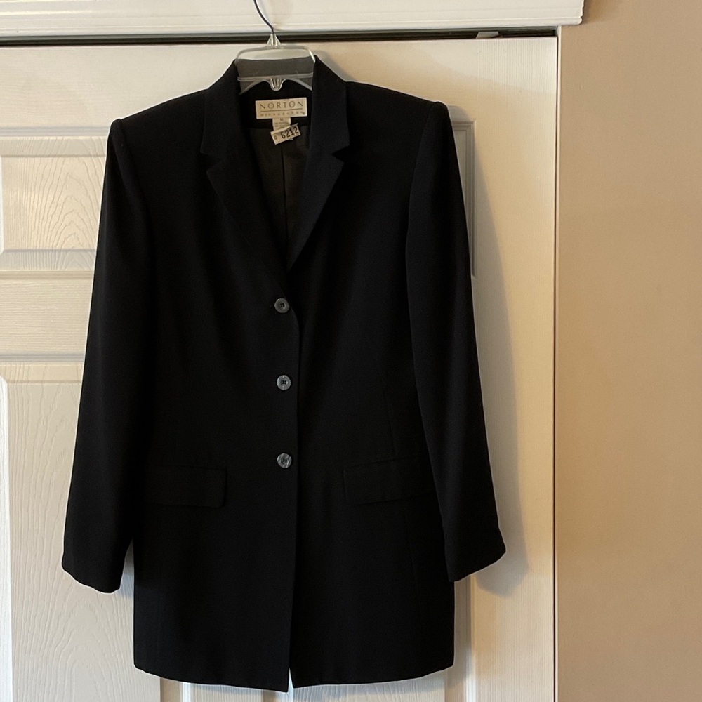 Norton McNaughton Classic Black Blazer